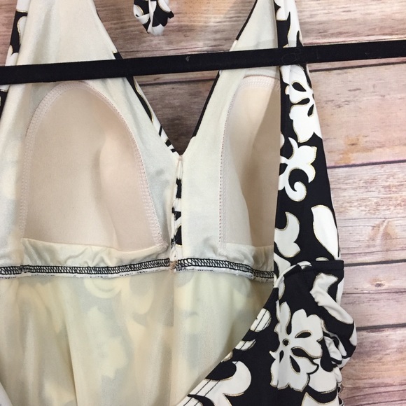 Silhouette solution sz 14 slimming halter swimsuit - Picture 3 of 4